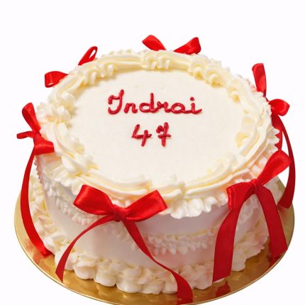 Vintage kūciņa – balta ar sarkanām lentītēm